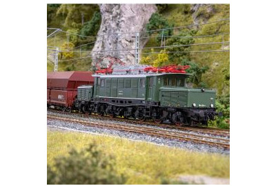 Striking eccentrics: The series 194